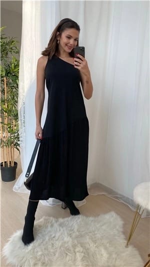 Black One-Shoulder Dress Slit